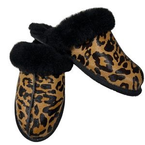 UGG Scuffette II Panther Print Slippers Size 6
